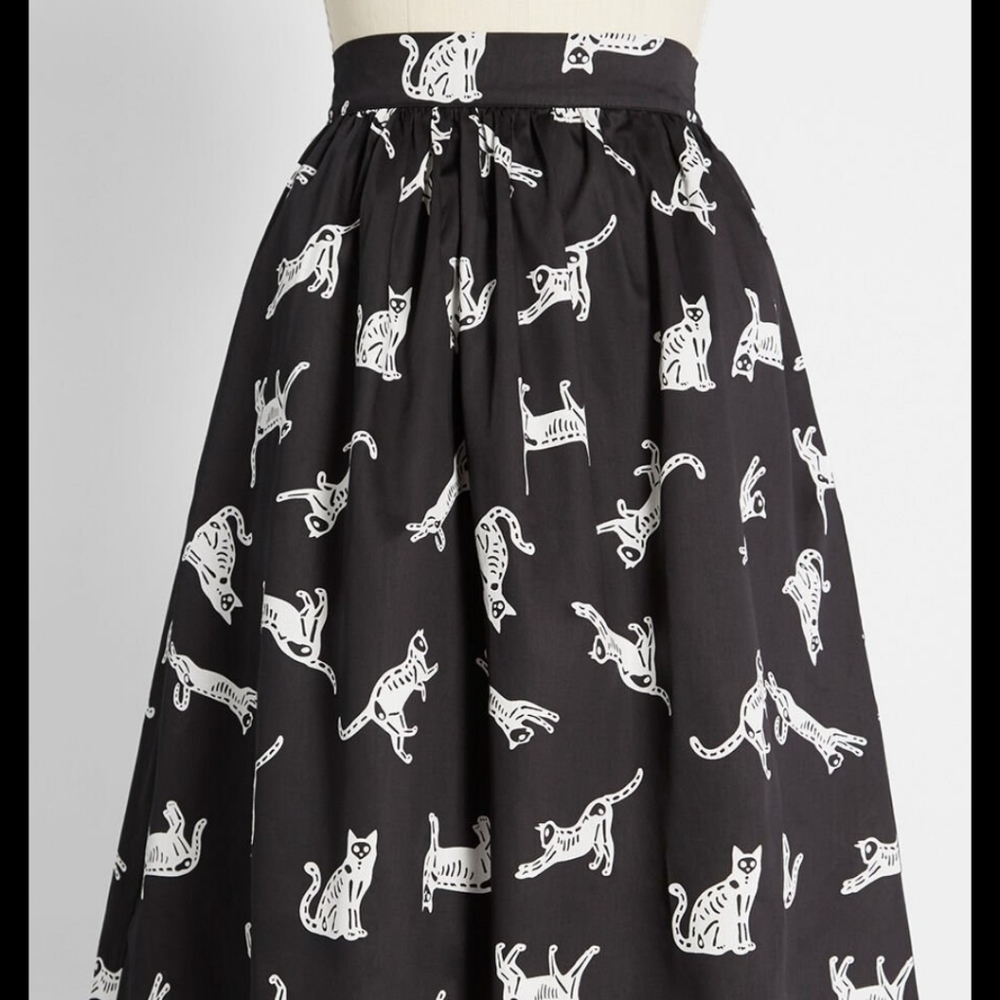 ModCloth black knee length skirt skeleton cats Medium M
